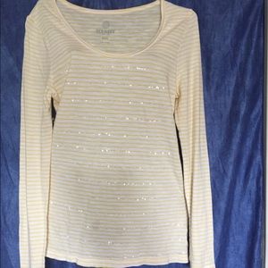 Old navy long sleeve shirt